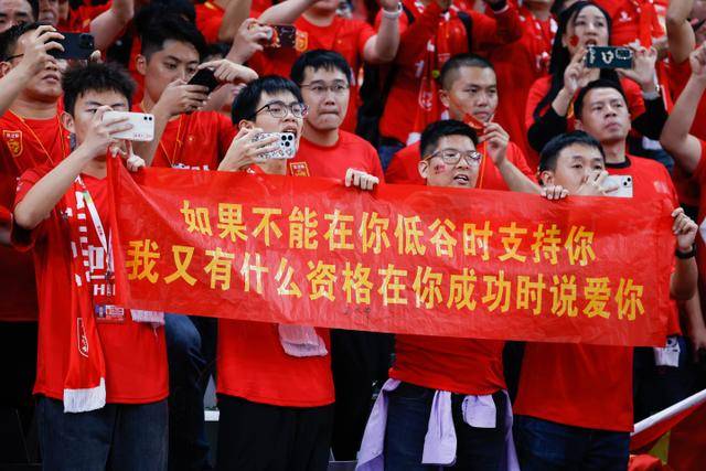 即时比分-比分直播-足球比分直播-新球体育-探球体育APP展示图